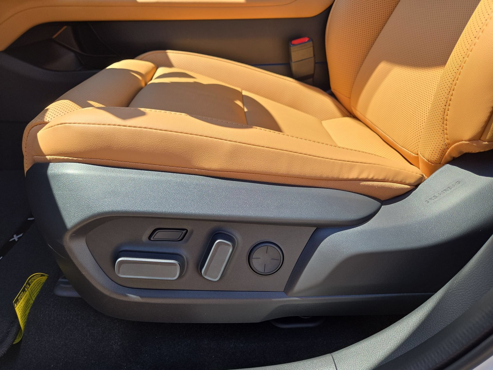 2026 Lexus ES BEV 350e Luxury - Photo 17