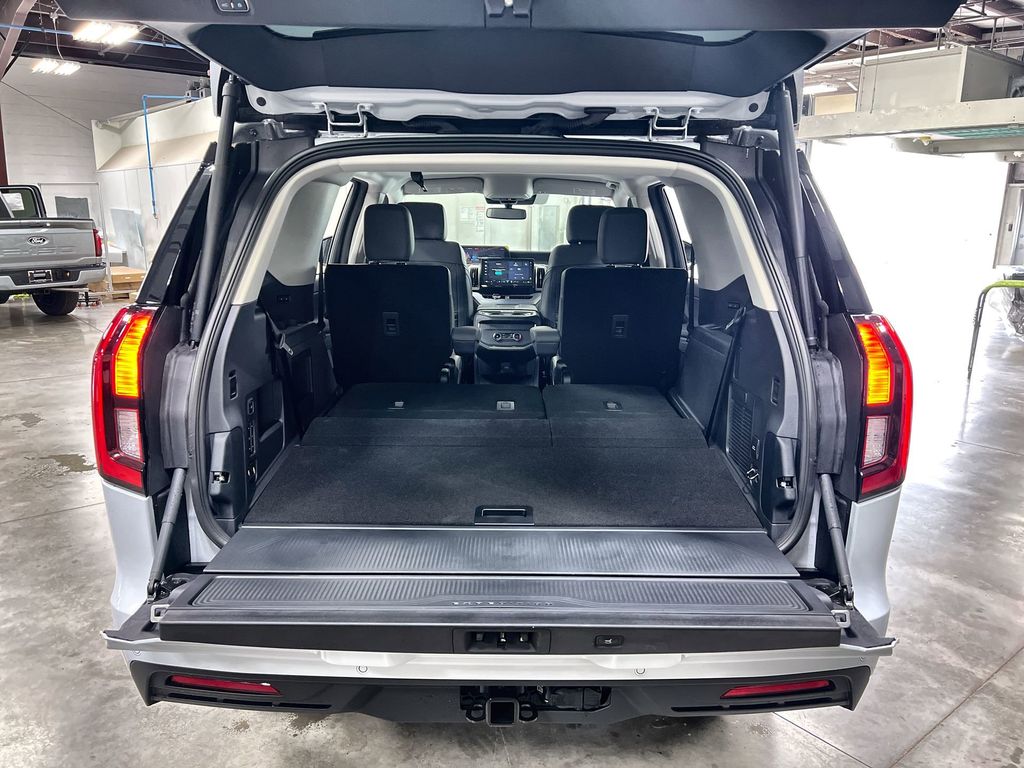 2026 Ford Expedition Active - Photo 28