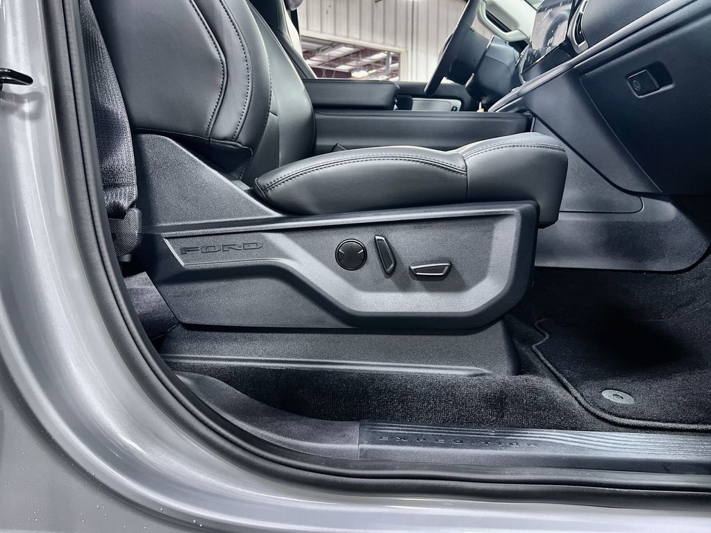 2026 Ford Expedition Active - Photo 32