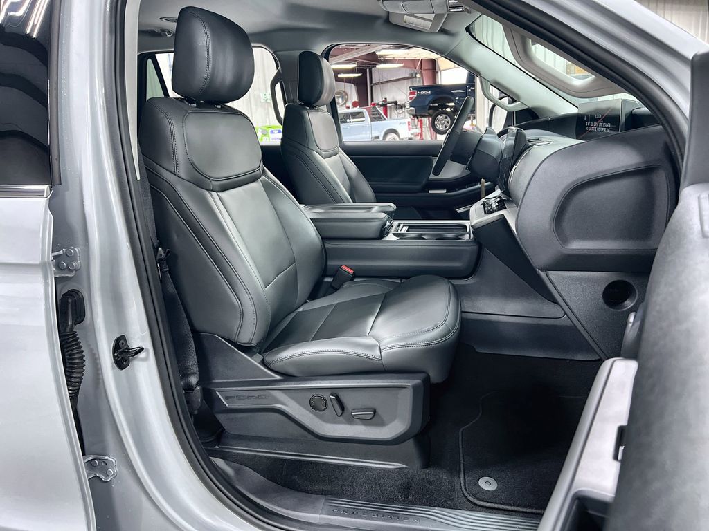 2026 Ford Expedition Active - Photo 30