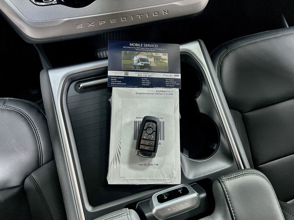 2026 Ford Expedition Active - Photo 11