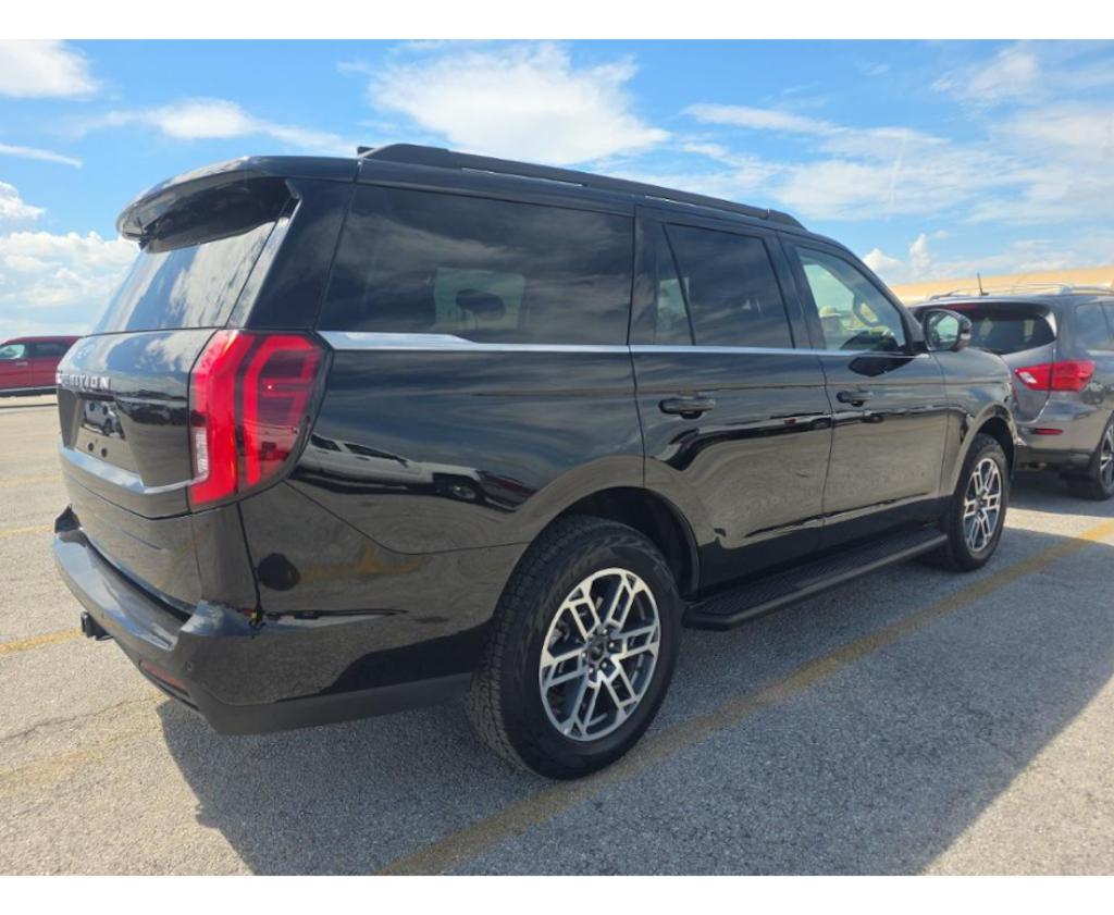 Used 2025 Ford Expedition Active SUV