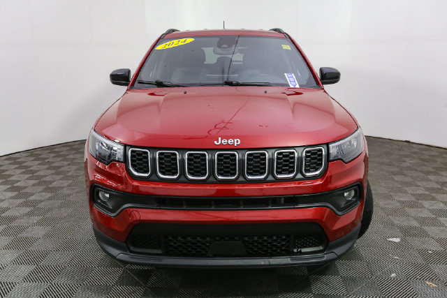 Used 2024 Jeep Compass Latitude SUV