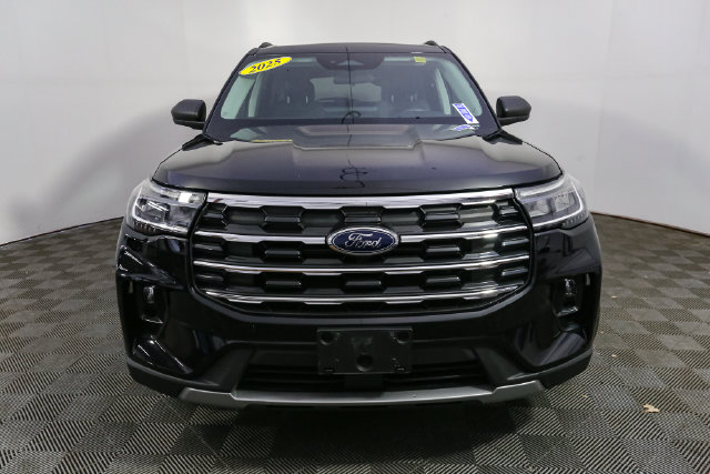 Used 2025 Ford Explorer Active SUV