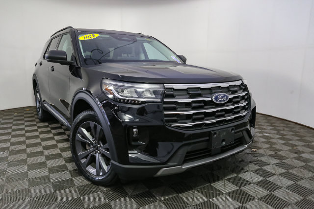 Used 2025 Ford Explorer Active SUV