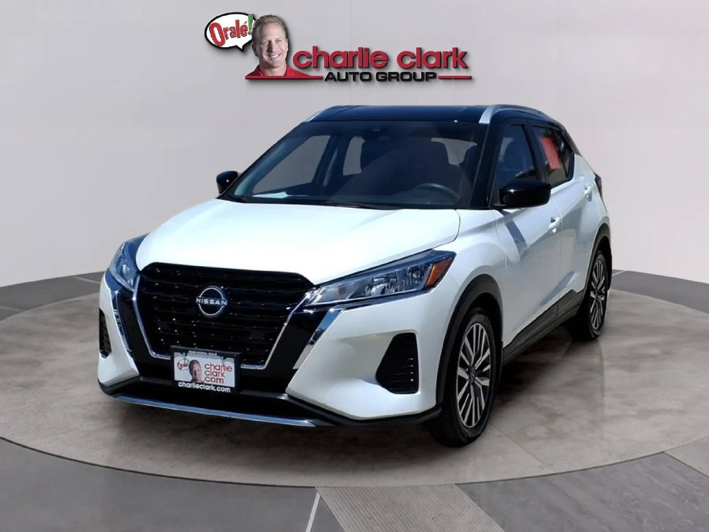 Used 2024 Nissan Kicks SV SUV