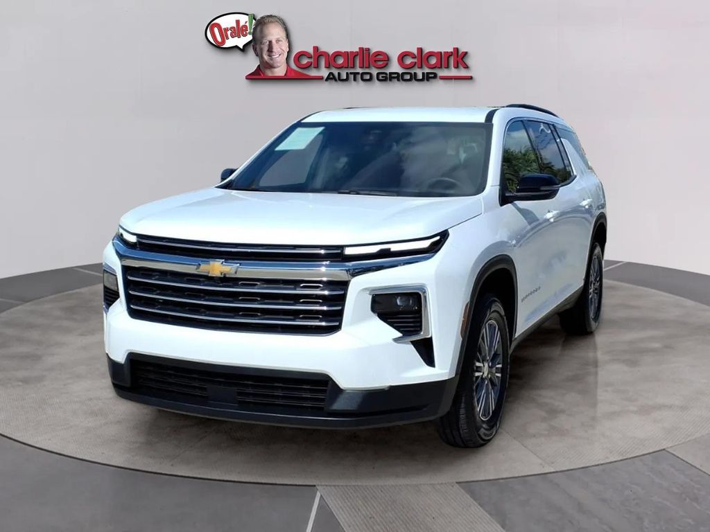 Used 2026 Chevrolet Traverse LT SUV