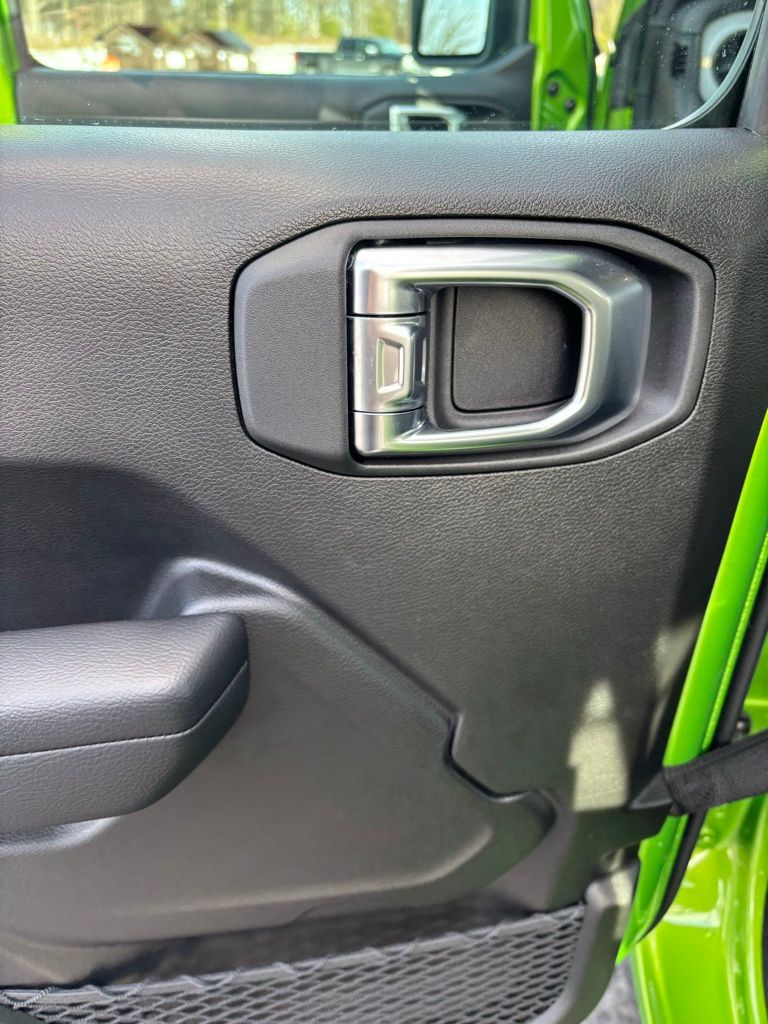 2025 Jeep Wrangler 4-Door Sport - Photo 16