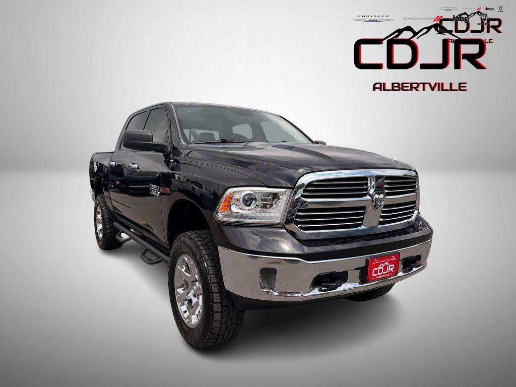 2015 RAM 1500 Pickup SLT