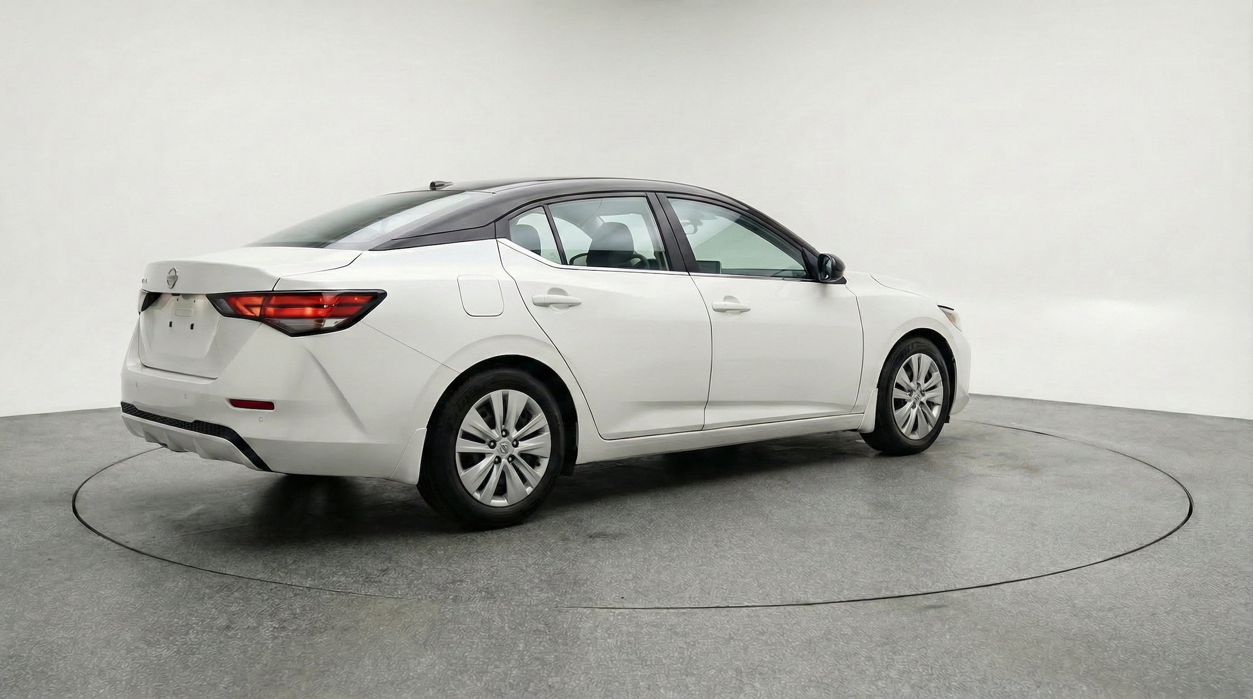 Thumbnail: 2025 Nissan Sentra - 9