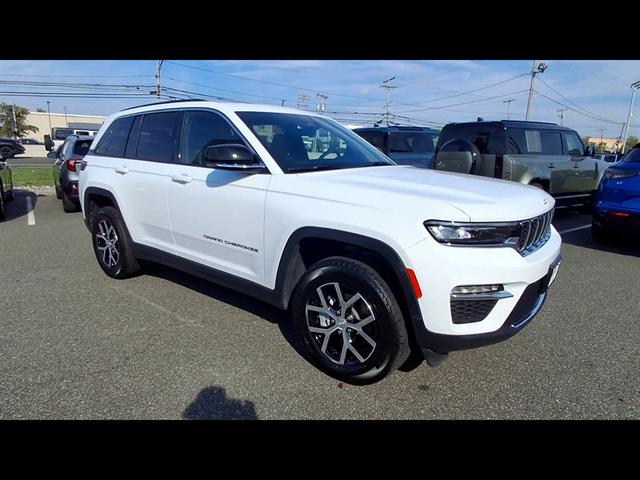 Used 2025 Jeep Grand Cherokee Limited SUV