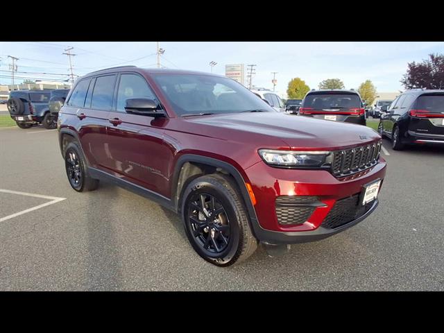 Used 2024 Jeep Grand Cherokee Altitude X SUV