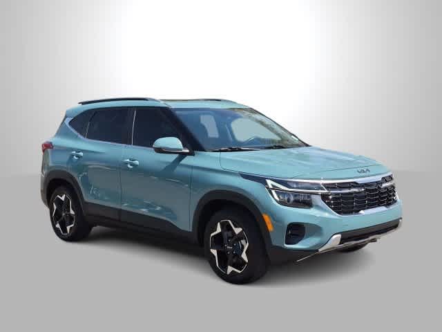 Used 2025 Kia Seltos EX SUV