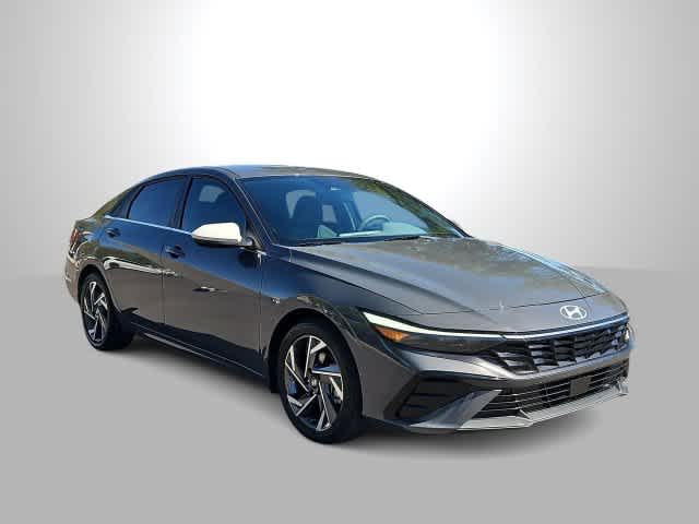 Used 2024 Hyundai Elantra SEL Sedan