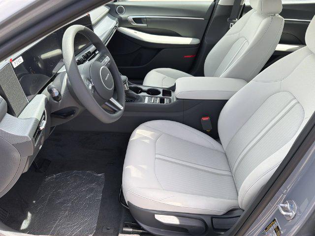 2026 Hyundai Sonata SE - Photo 14