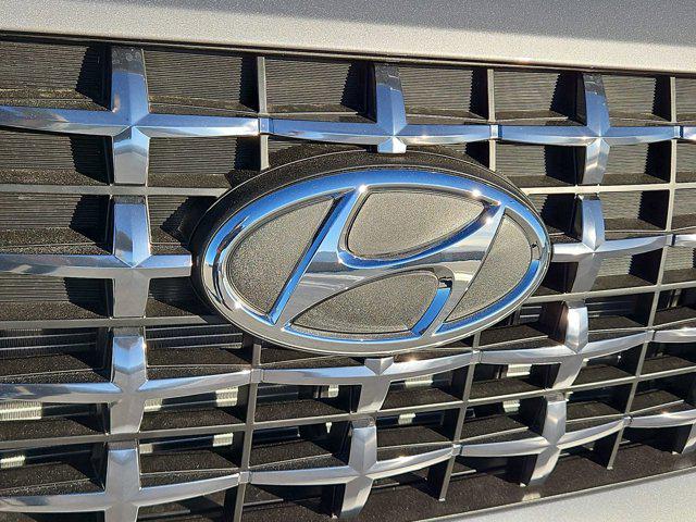 2026 Hyundai Venue SEL - Photo 11