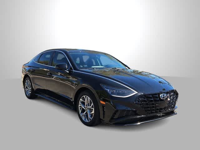 Used 2023 Hyundai Sonata SEL Sedan