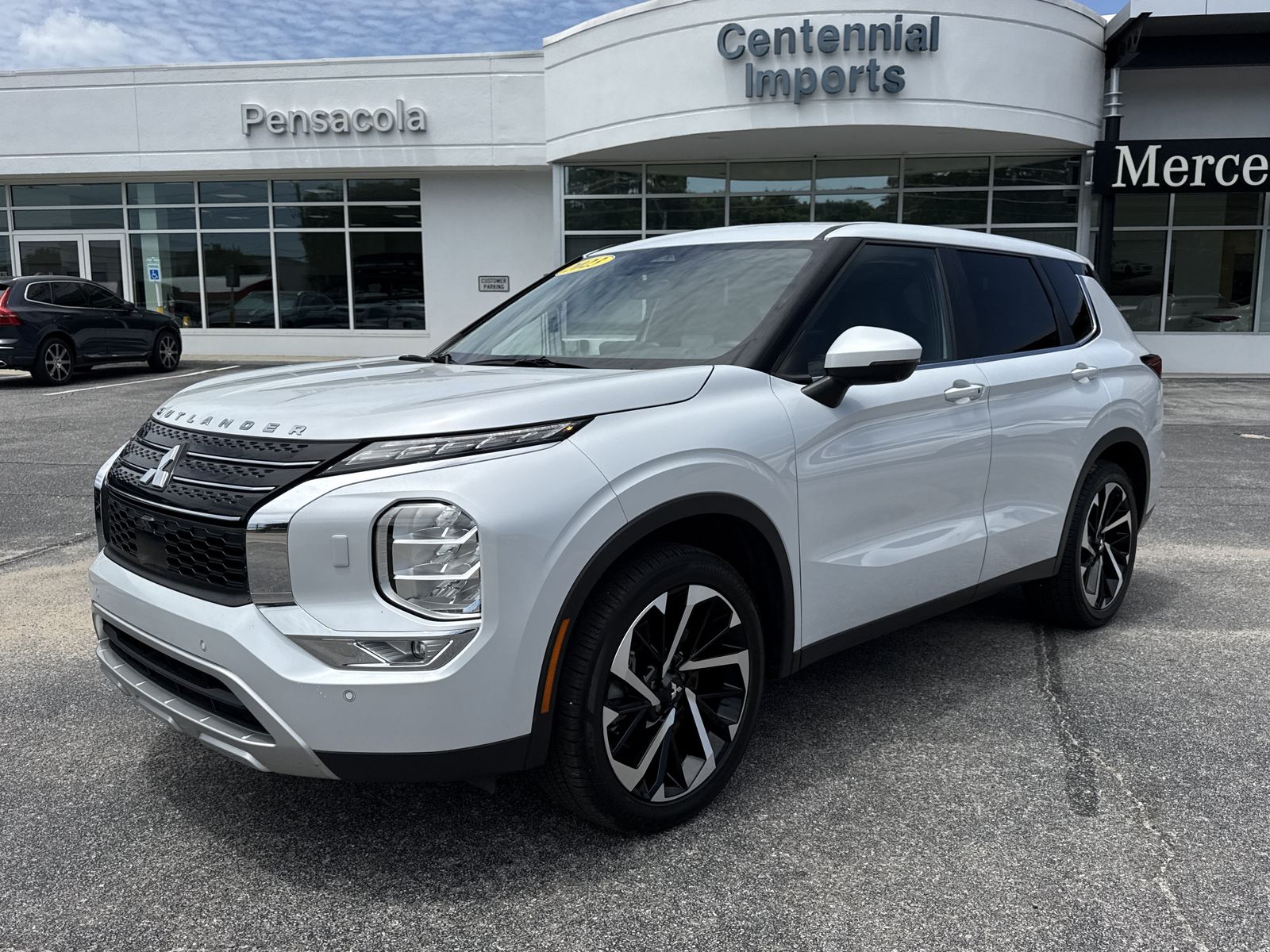 2023 Mitsubishi Outlander SE SUV