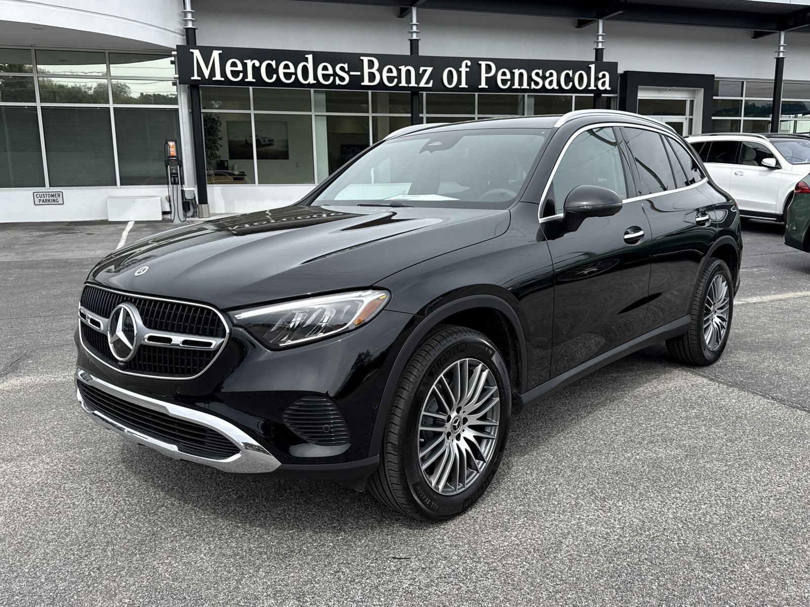 2026 Mercedes-Benz GLC Base