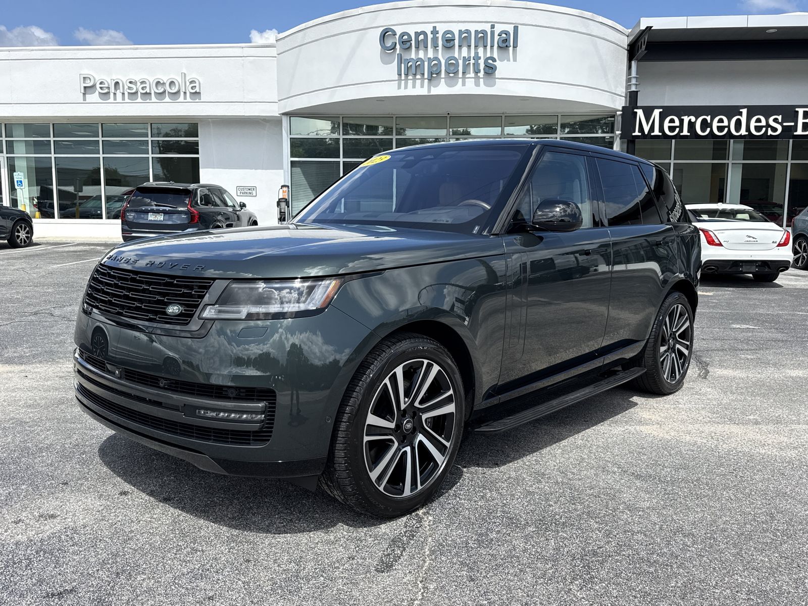 2023 Land Rover Range Rover SE SUV