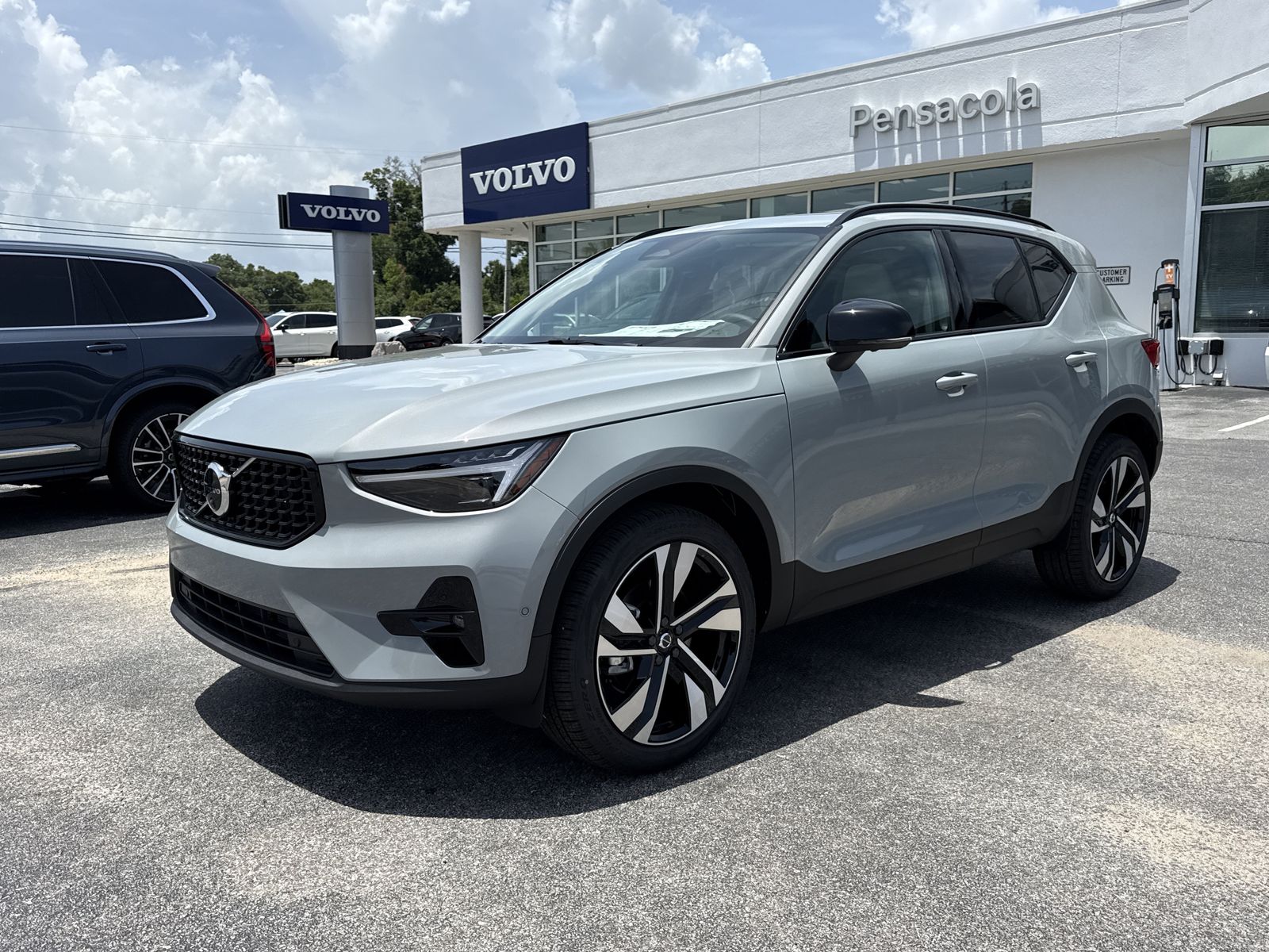 2026 Volvo XC40 B5 Ultra SUV V853415 New for sale in Pensacola, FL