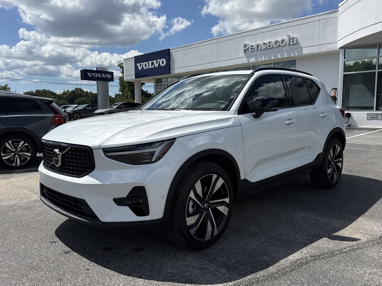 2026 Volvo XC40 B5 Ultra SUV V807388 New for sale in Pensacola, FL