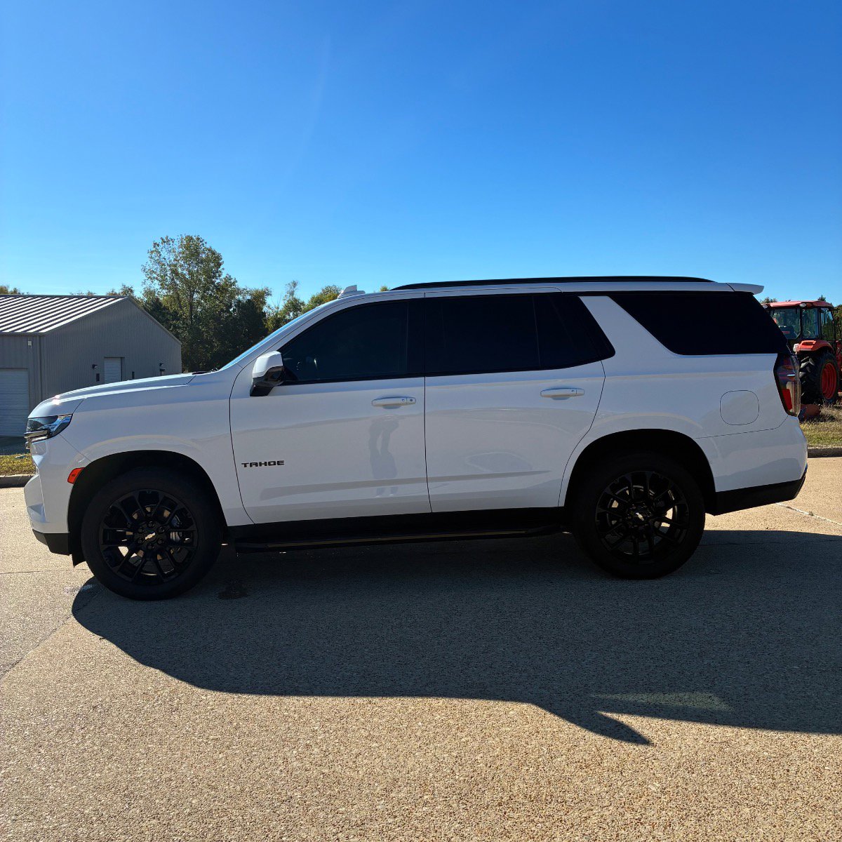 2022 Chevrolet Tahoe RST - Photo 2