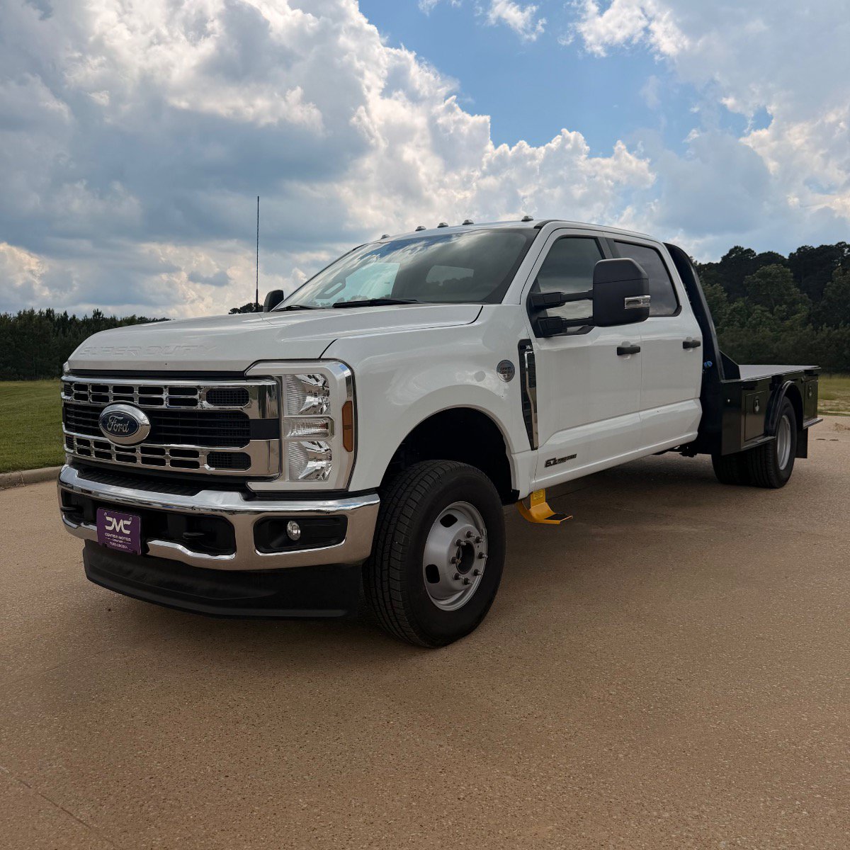  Ford Super Duty F-350 DRW