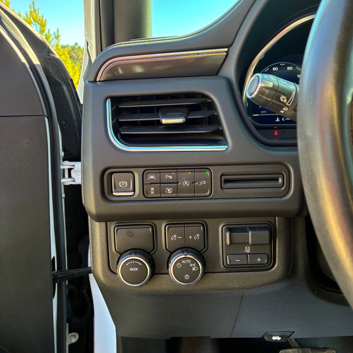 2022 Chevrolet Tahoe RST - Photo 10