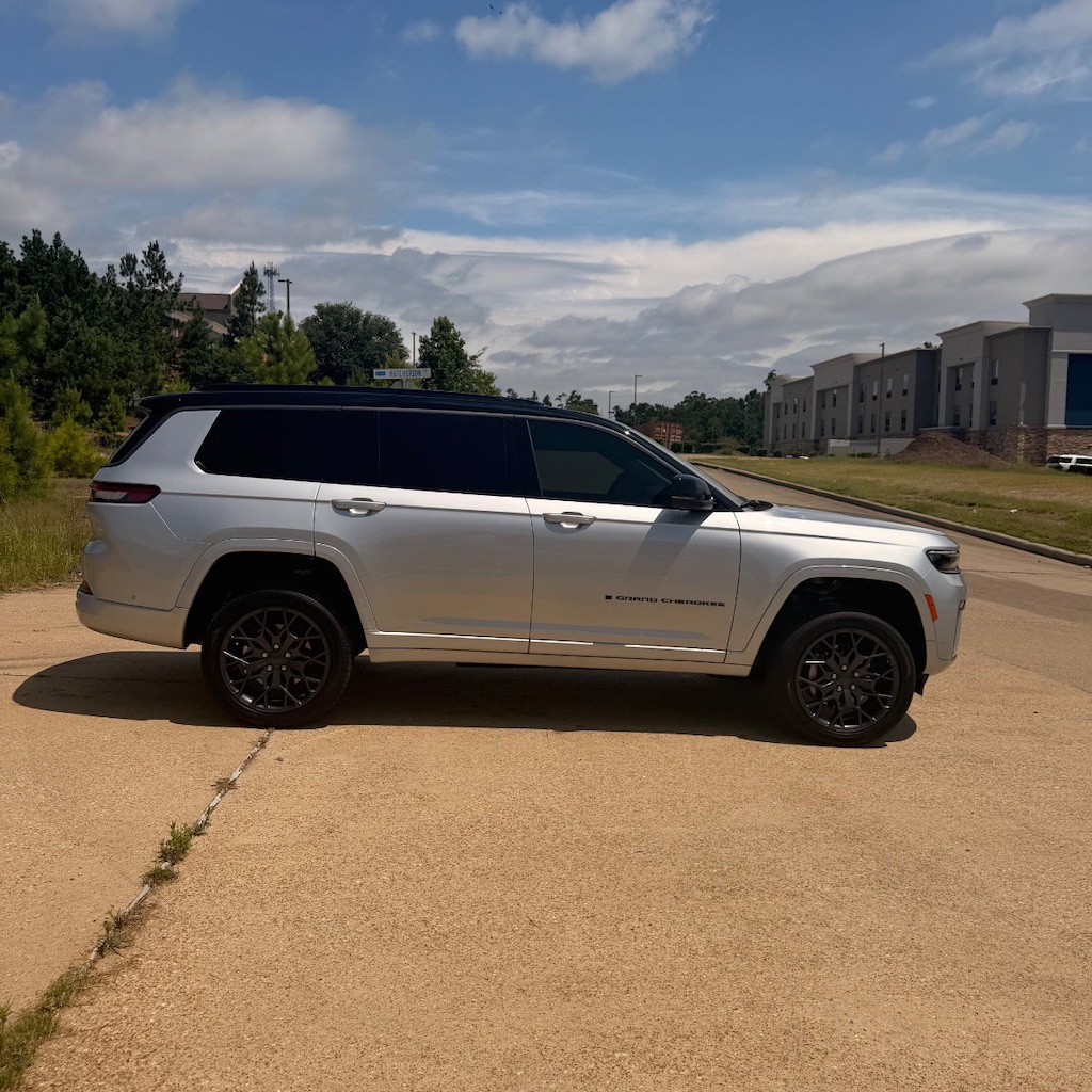 Used 2026 Jeep Grand Cherokee L Summit Summit 4x4