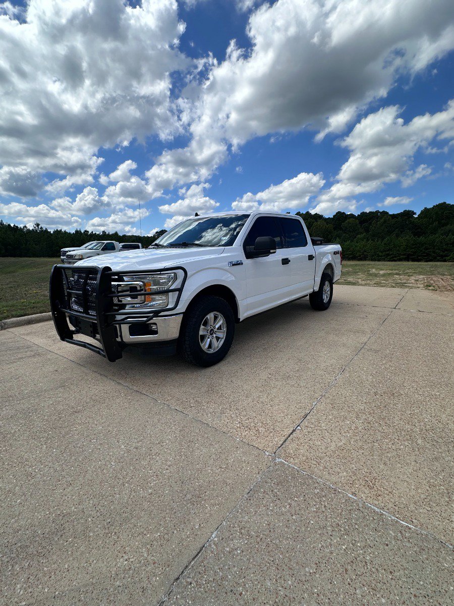Used 2019 Ford F-150 XLT with VIN 1FTEW1E54KKD49118 for sale in Center, TX