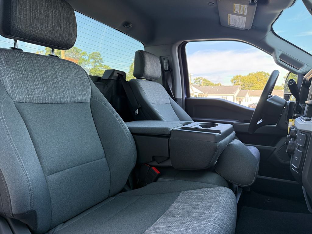 2026 Ford F-350 Super Duty XLT - Photo 17