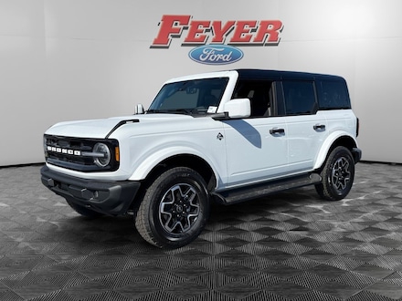 2026 Ford Bronco Outer Banks SUV