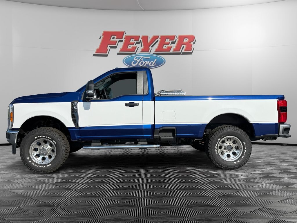 New 2026 Ford Super Duty F-350 XLT Truck