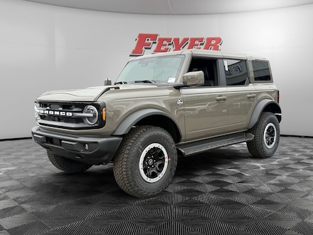 2025 Ford Bronco Outer Banks SUV