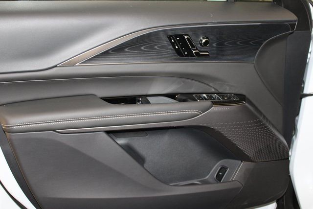 2026 Cadillac LYRIQ Luxury - Photo 9