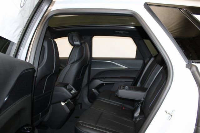 2026 Cadillac LYRIQ Sport - Photo 8