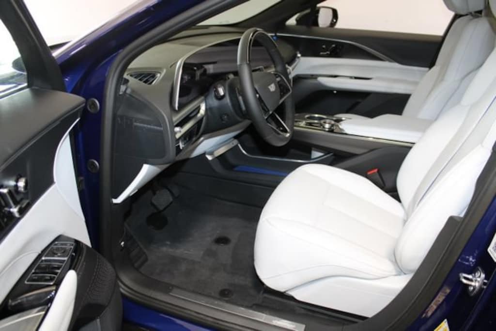 New 2026 CADILLAC LYRIQ Sport SUV