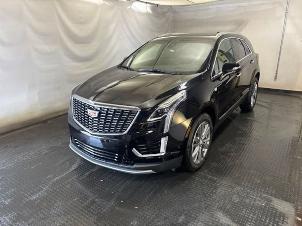 New 2026 CADILLAC XT5 Premium Luxury SUV