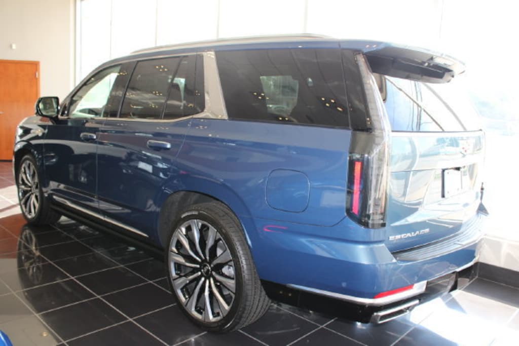 New 2026 CADILLAC Escalade Luxury SUV