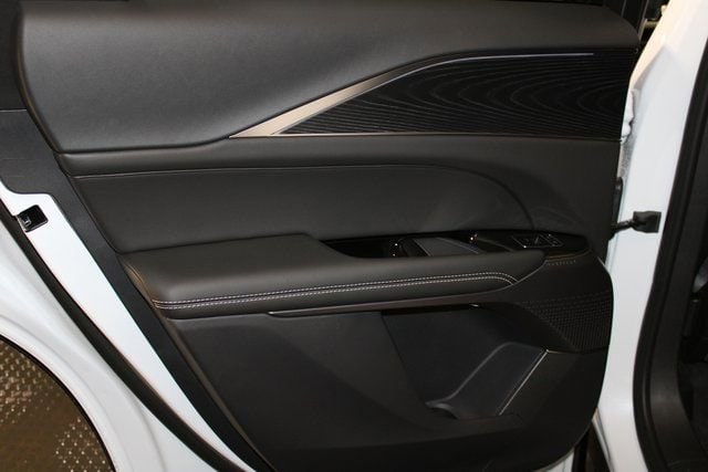 2026 Cadillac LYRIQ Luxury - Photo 11
