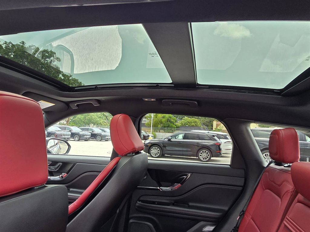 2025 Lincoln Corsair Grand Touring - Photo 27