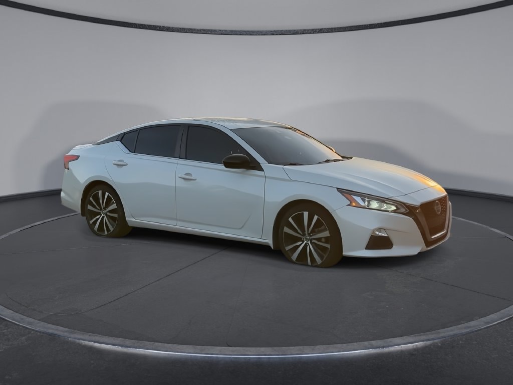 Used 2022 Nissan Altima 2.5 SR Sedan