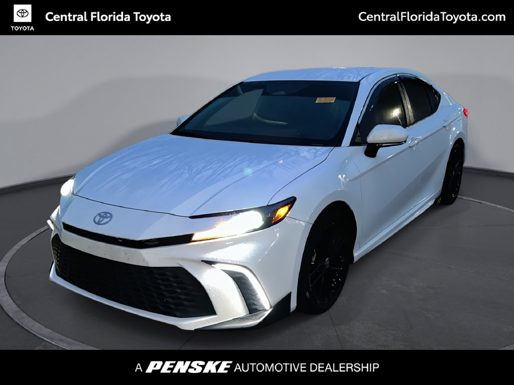 Used 2025 Toyota Camry SE Sedan