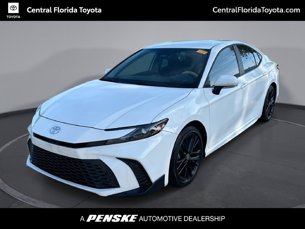 Used 2026 Toyota Camry SE Sedan