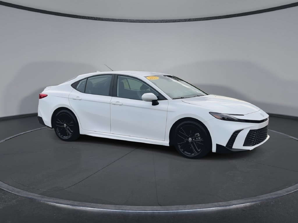 Used 2025 Toyota Camry SE Sedan