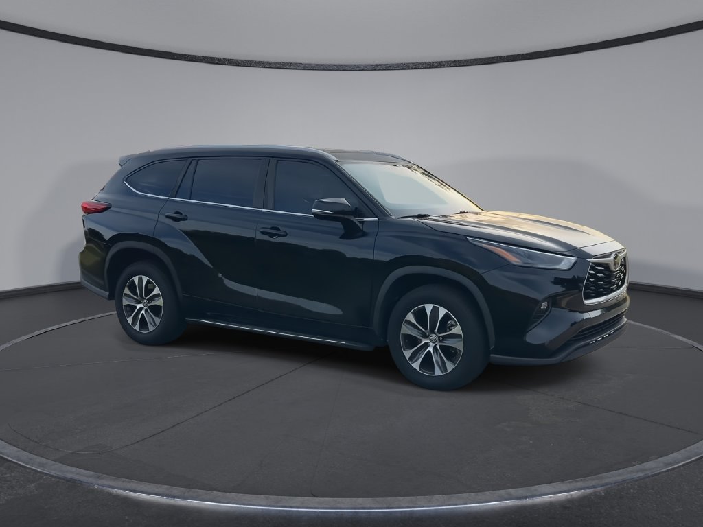 Used 2023 Toyota Highlander XLE SUV