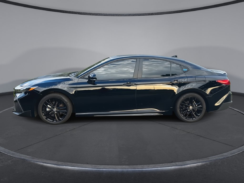 Used 2025 Toyota Camry SE Sedan