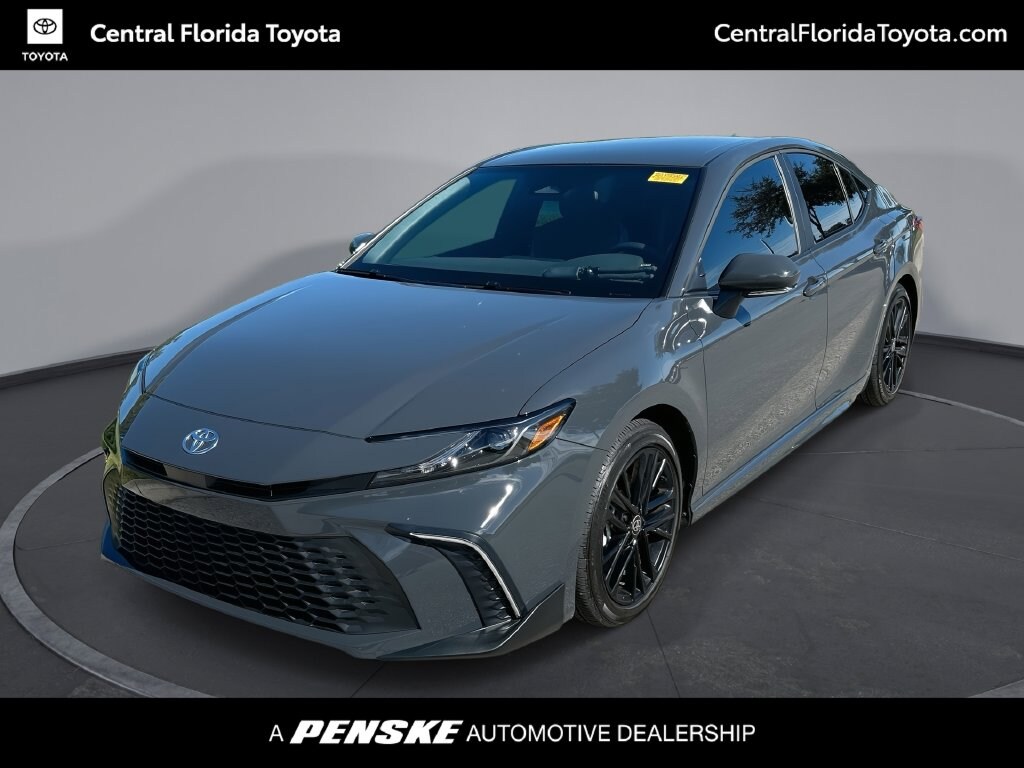 Used 2026 Toyota Camry SE Sedan