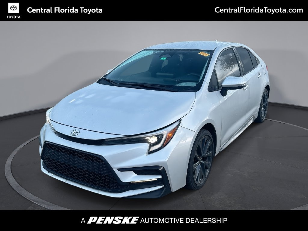 Used 2024 Toyota Corolla SE Sedan